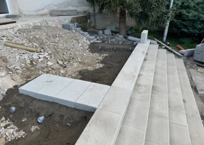 Rekonstrukce schodiště a dlažby