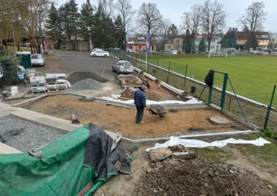 Rekonstrukce schodiště a dlažby
